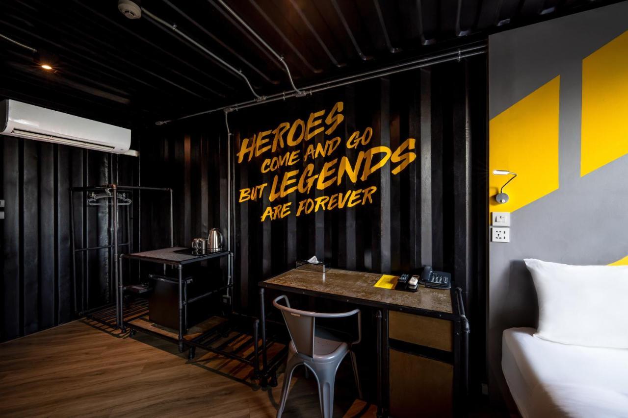 Hivetel Hotel Chalong Exterior photo