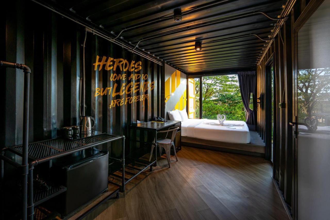 Hivetel Hotel Chalong Exterior photo